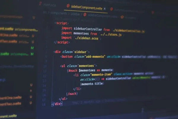 programiranje i pisanje koda pri izradi sajta