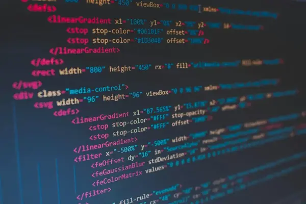 programiranje i pisanje koda pri izradi sajta